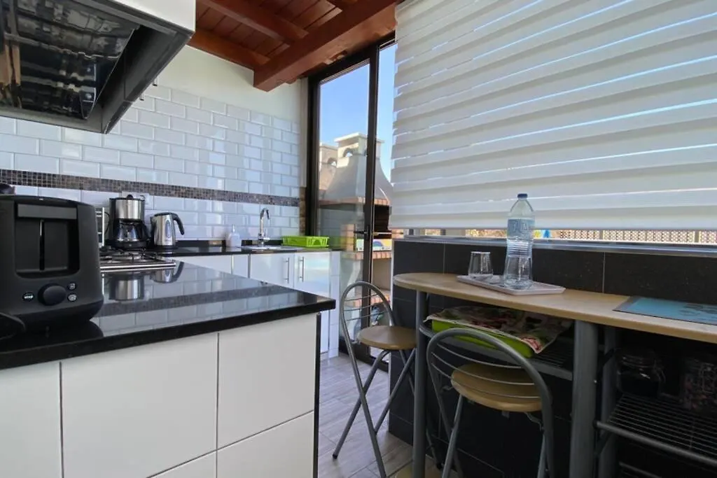Estudio Agradable, Con Jacuzzi, Terraza Y Barbacoa, Totalmente Independiente Apartment Corralejo